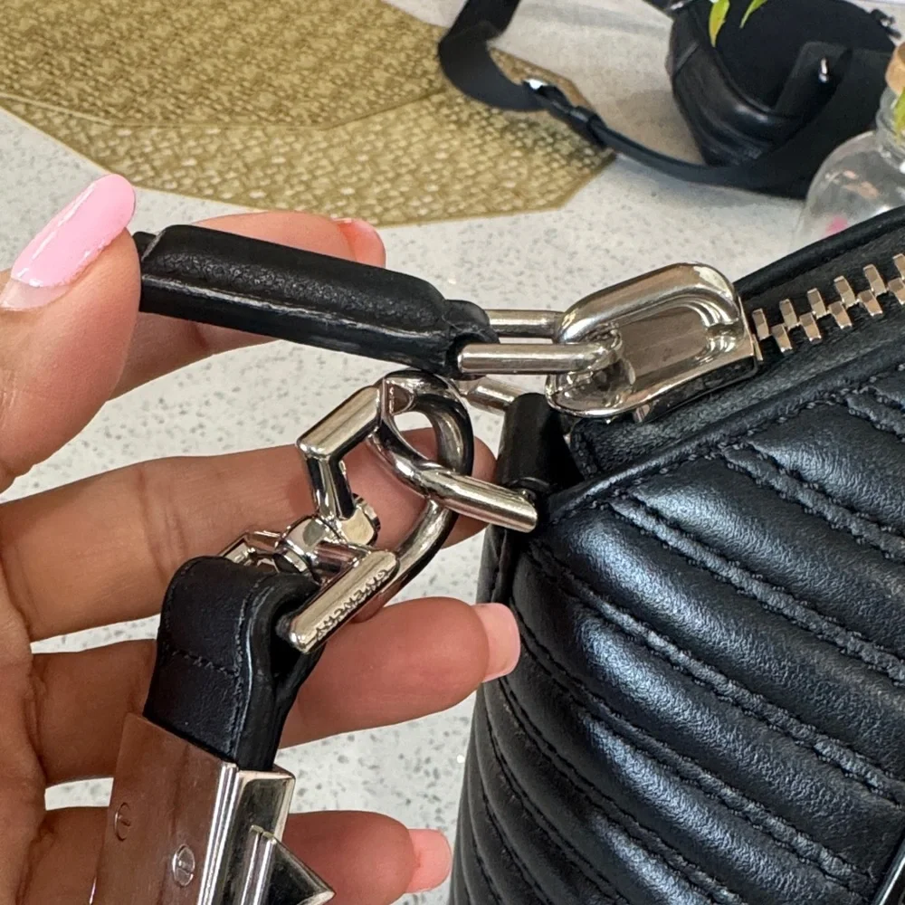 🖤GIVENCHY Antigona Small Quilted Sides Leather Bag Black